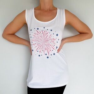 Fourth of July white fireworks print stretch tank top size XL